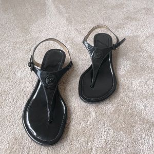 COPY - Michael Kors 1 in Throng Sandals